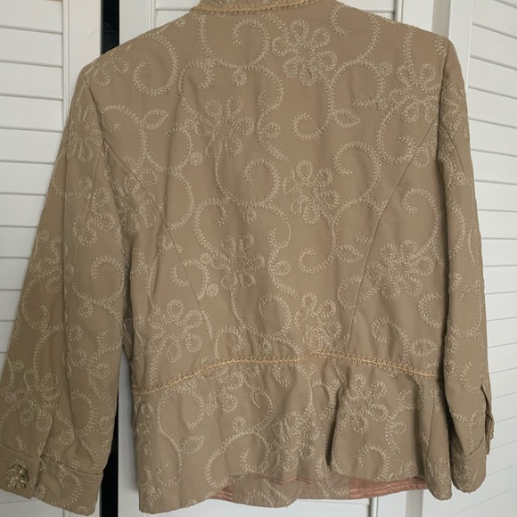 Womens Jacket - Picture 3 of 5
